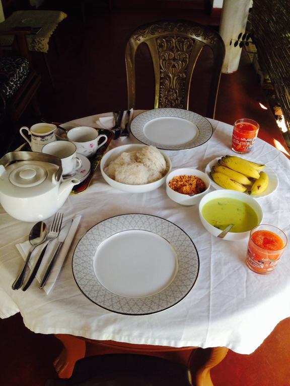 Manik Home Stay Kudapaduwa Esterno foto