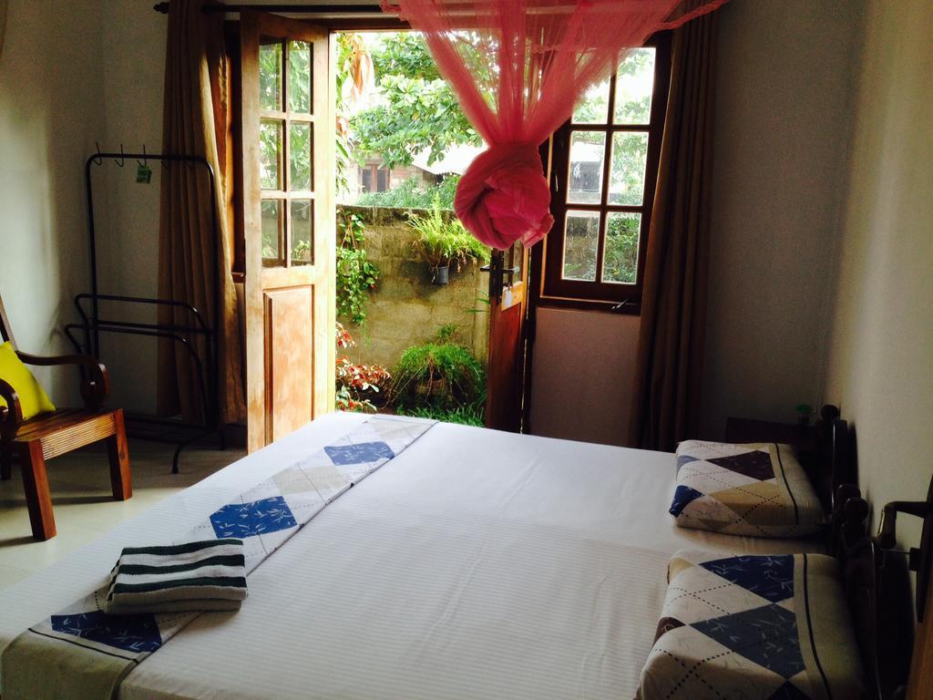 Manik Home Stay Kudapaduwa Esterno foto