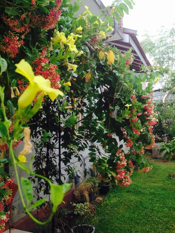 Manik Home Stay Kudapaduwa Esterno foto